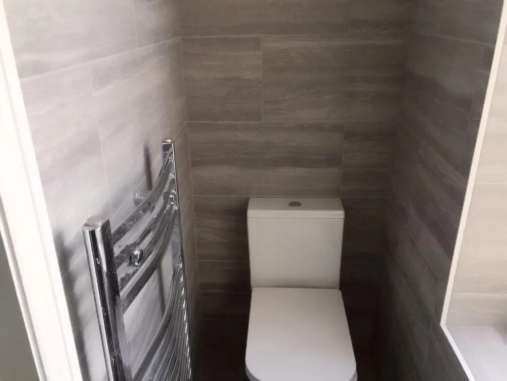 Abbey Wood Station Five Bedroom Self Contained House 3*, Abbey Wood United Kingdom
