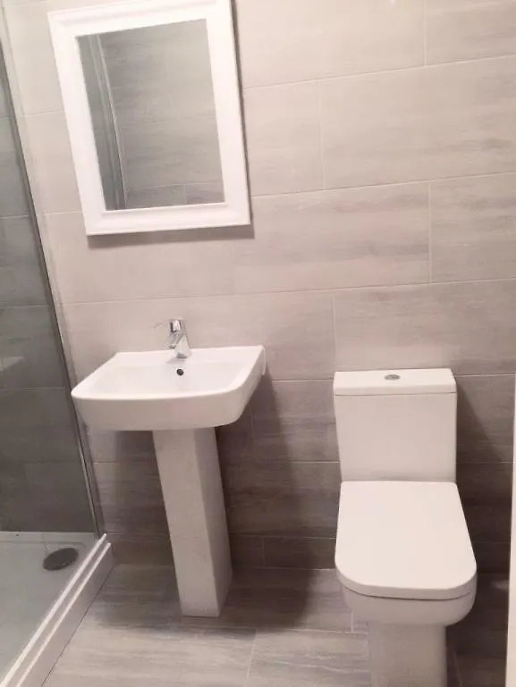 *** Gasthuis Abbey Wood Station Five Bedroom Self Contained House Verenigd Koninkrijk