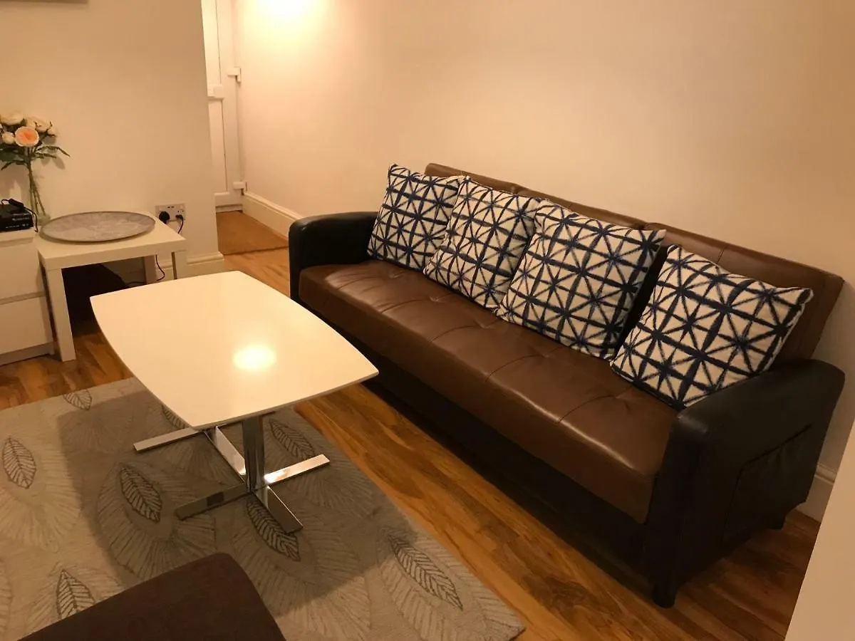 Abbey Wood Station Five Bedroom Self Contained House Gasthof Abbey Wood